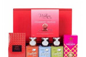 Bild von Prestige Hampers Afternoon Tea Gift – Afternoon Tea Hampers – Tea Gifts – Tea Hampers – Tea Gift Baskets – Afternoon Tea Hamper Gifts