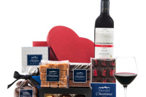 Bild von Prestige Hampers Everything Chocolatey – Luxury Chocolate Gifts – Luxury Chocolate Hampers – Chocolate Hampers – Chocolate Gifts – Chocolate Hamper Delivery