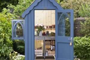 Bild von Forest Garden The Gothic Shed