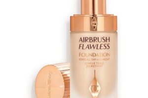 Bild von Charlotte Tilbury Airbrush Flawless Foundation – Full Coverage Foundation – 3 Cool 4148 Airbrush Flawless Foundation Size: