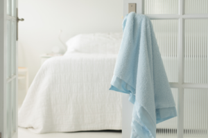 Bild von Townhouse Blanket Co. Chenille Baby Blanket